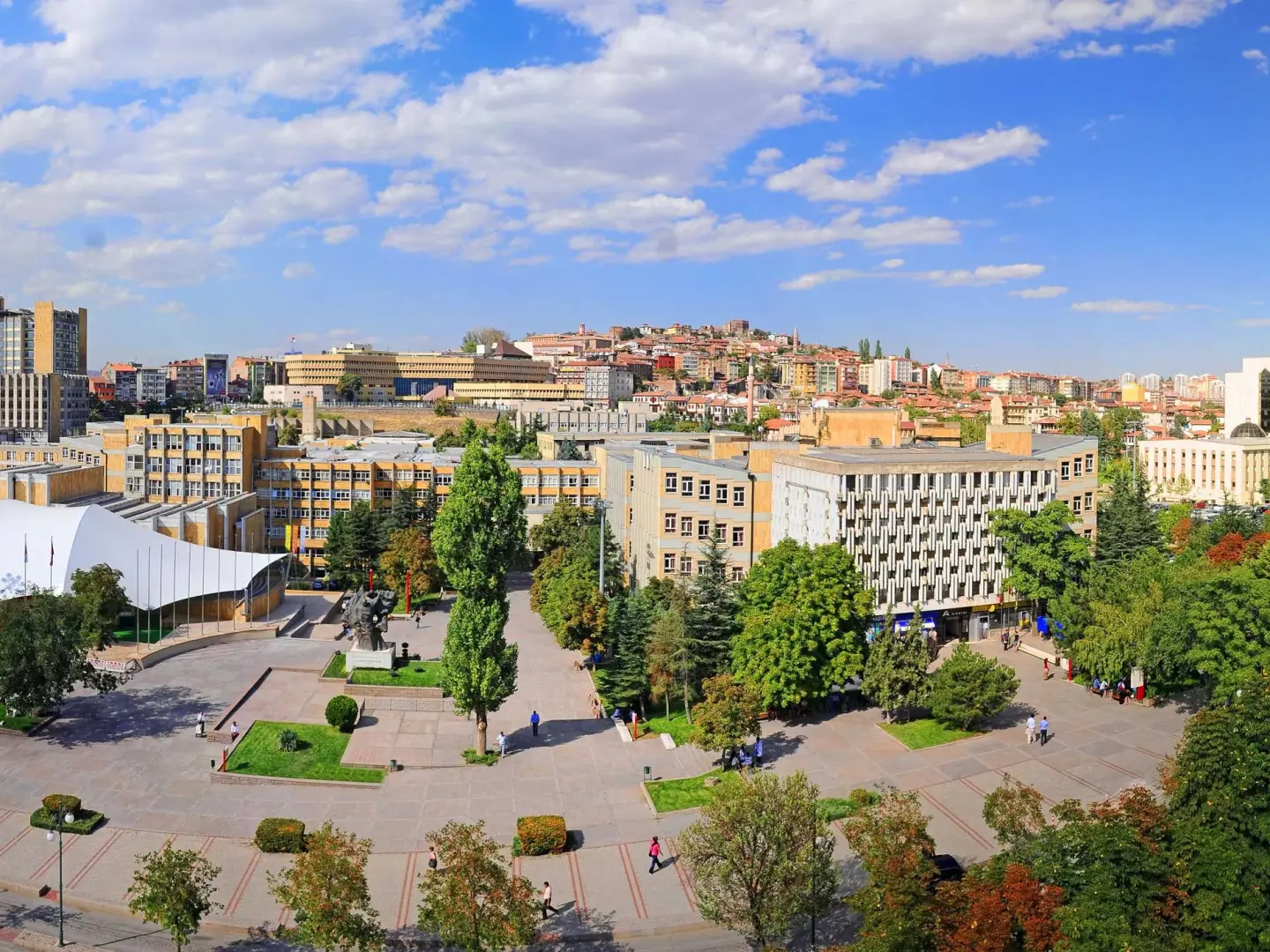Hacettepe Üniversitesi H.Ü. E Blok Öğrenci Yemekhanesi Giriş ve 1.Kat Tadilatları İşi